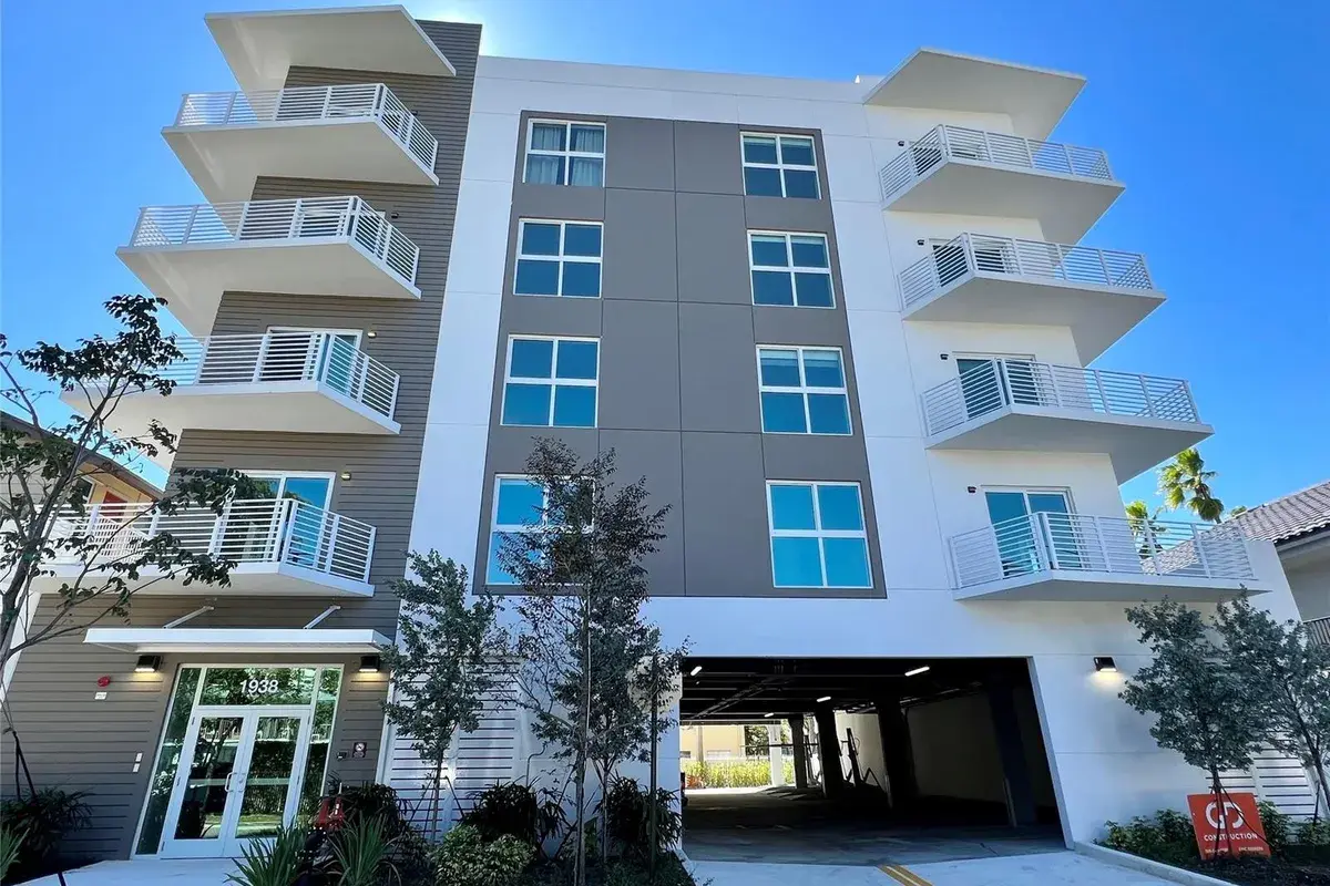 1938 Jackson Street # 305, Hollywood FL 33020