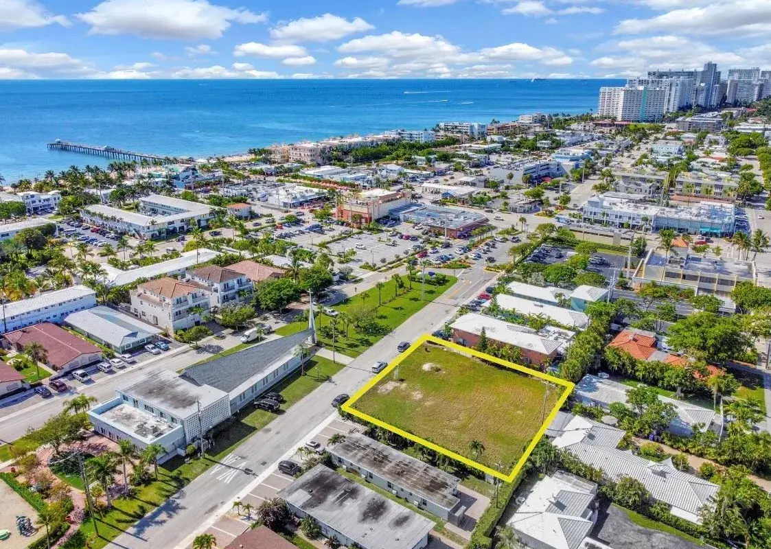 4433 Poinciana Street, Lauderdale By The Sea FL 33308