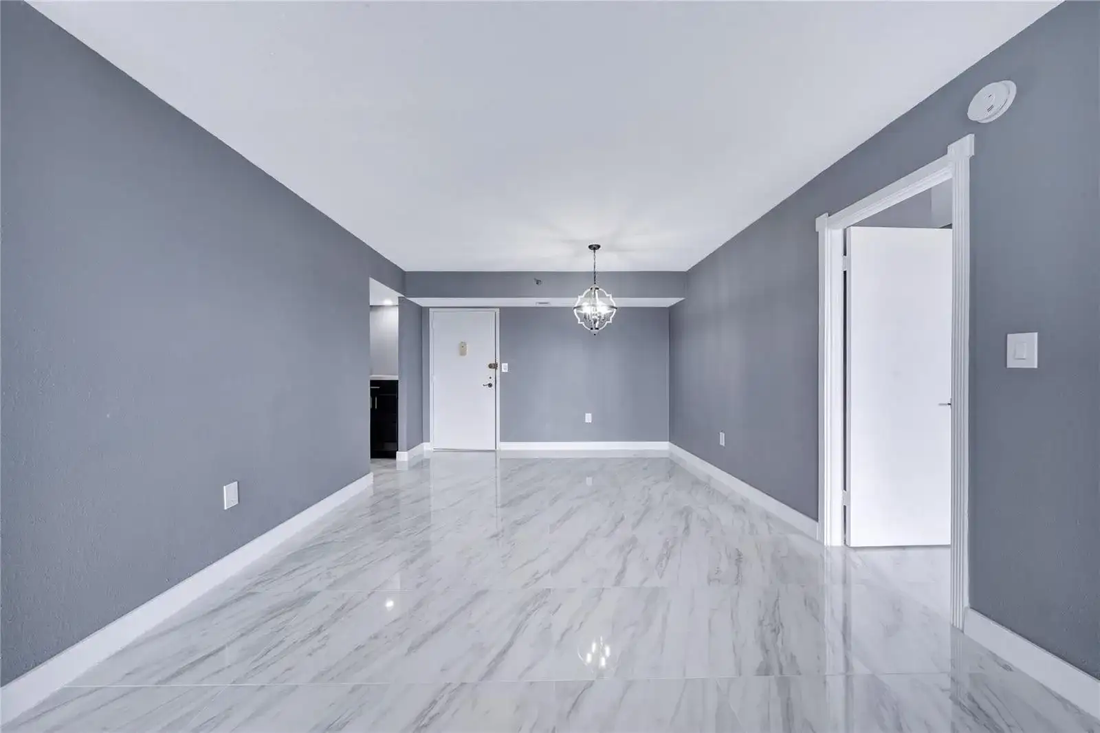 1100 Saint Charles Place # 708, Pembroke Pines FL 33026 photo 2
