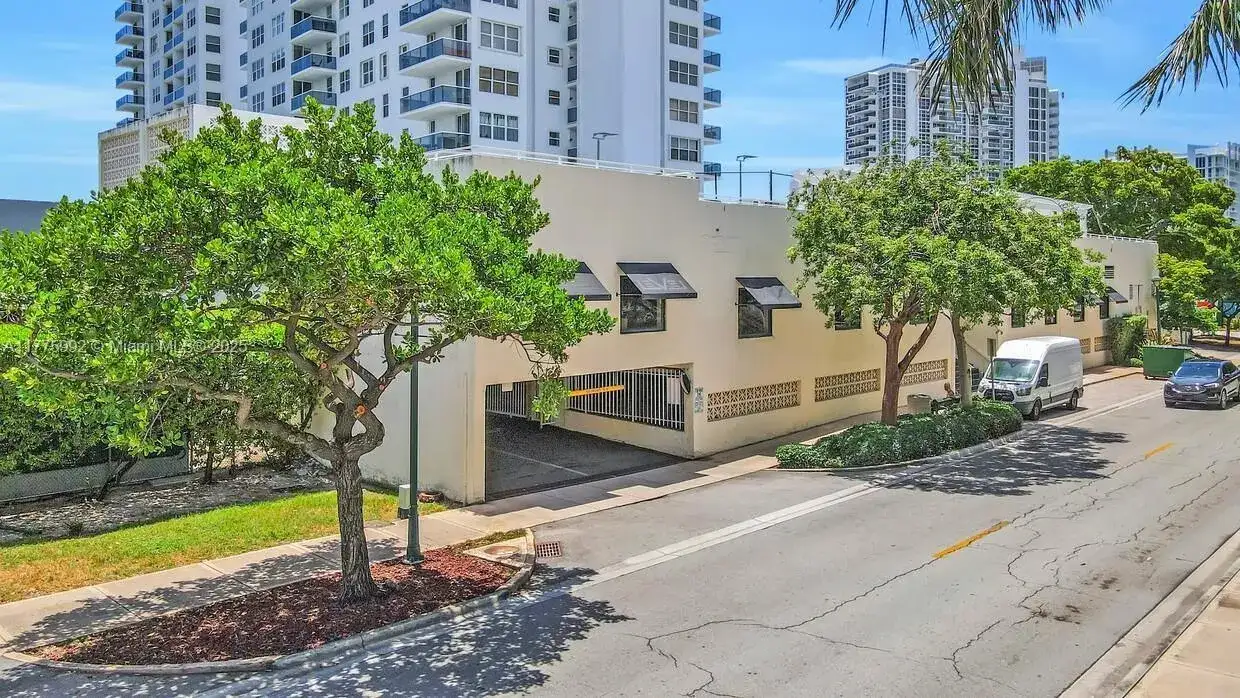 3015 N Ocean Boulevard # C8, Fort Lauderdale FL 33308 photo 4