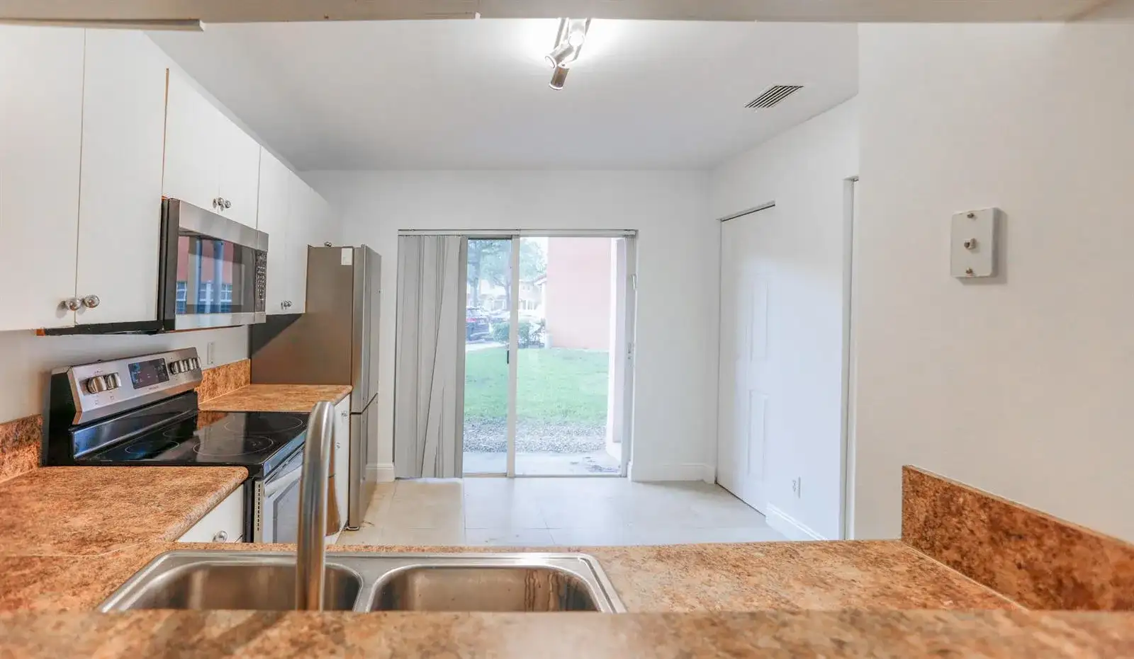 4149 NW 67th Te # 4149, Lauderhill FL 33319 photo 2