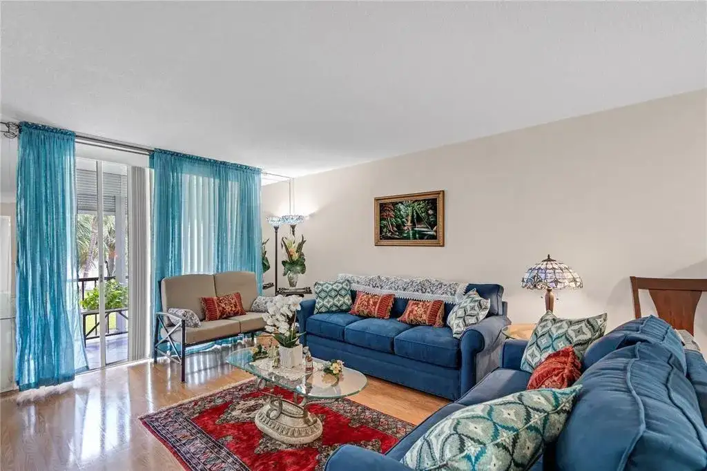 9800 N Hollybrook Lake Drive # 202, Pembroke Pines FL 33025 photo 2
