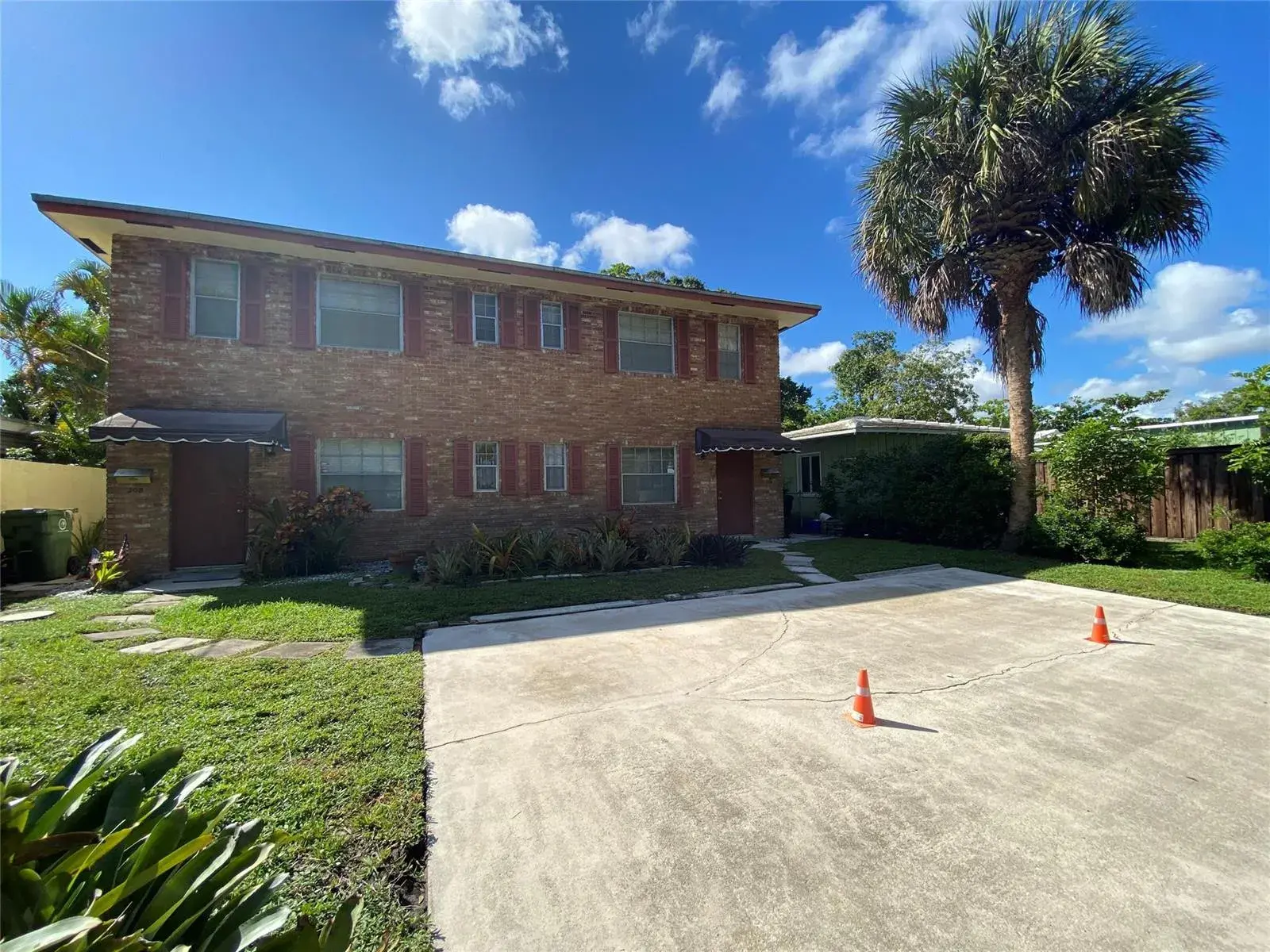 310 SW 11th Court, Fort Lauderdale FL 33315