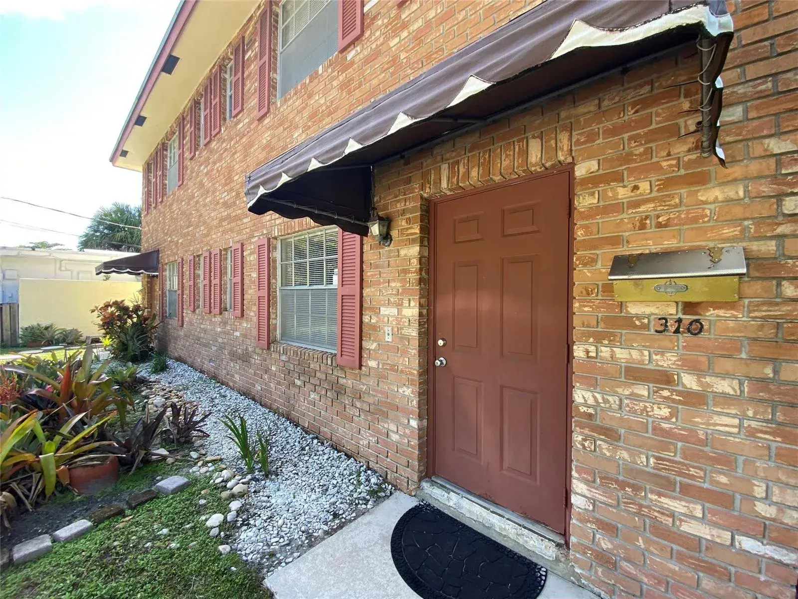 310 SW 11th Court, Fort Lauderdale FL 33315