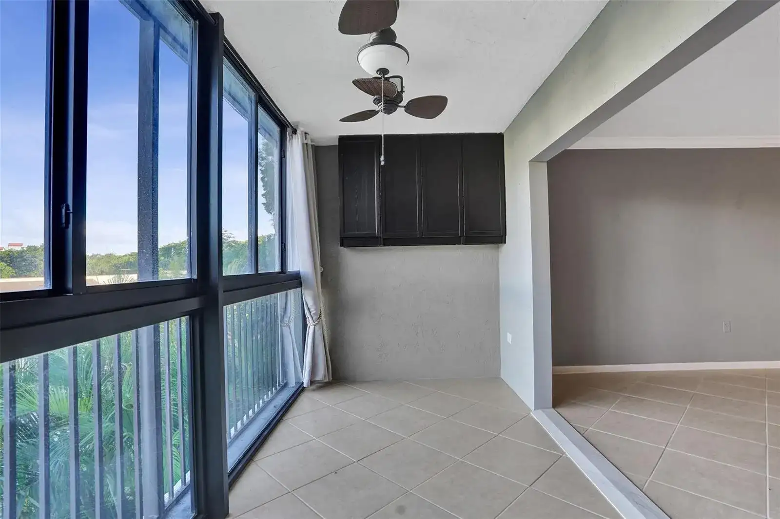 2334 S Cypress Bend Drive # 304, Pompano Beach FL 33069 photo 2