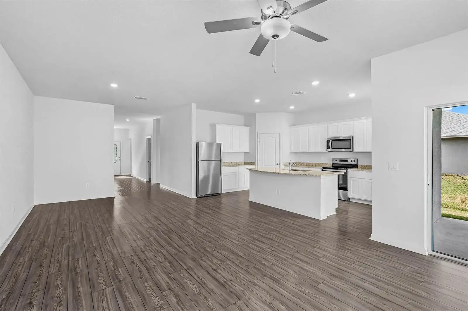 7886 99th Court, Vero Beach FL 32967 photo 4