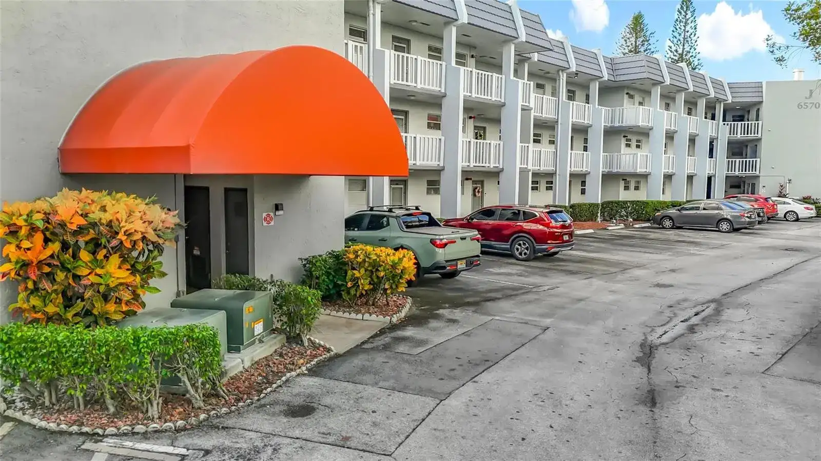 6570 Royal Palm Boulevard # 312, Margate FL 33063 photo 2