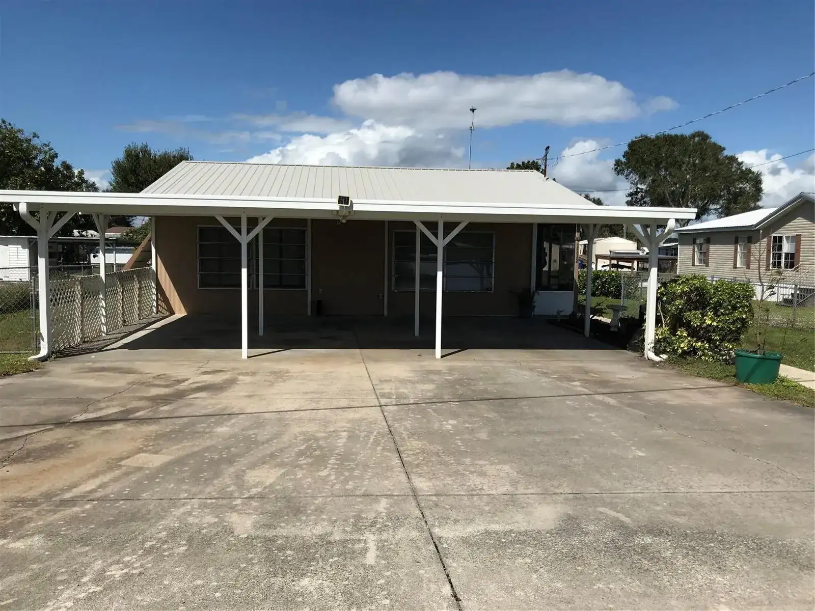 1112 21st Street, Okeechobee FL 34974 photo 2