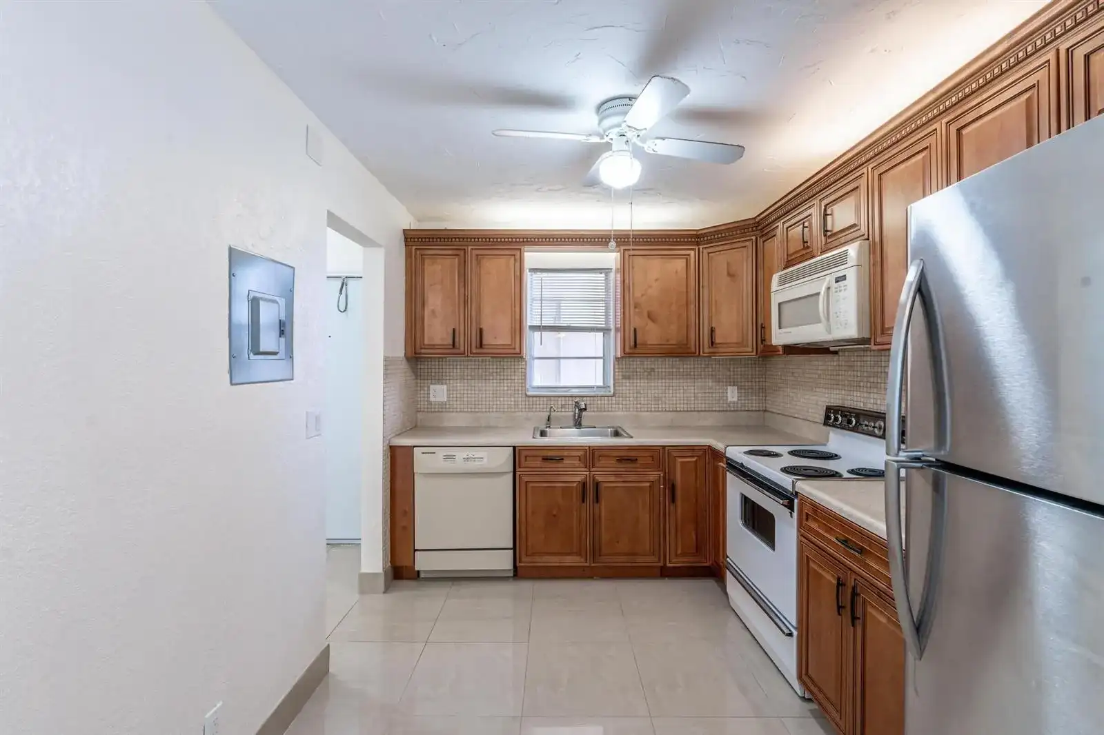 2551 Aragon Boulevard # 406, Sunrise FL 33322