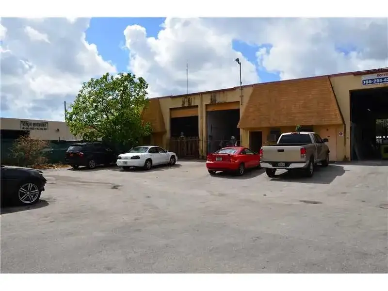 5780 SW 25 Street, Pembroke Park FL 33023 photo 2