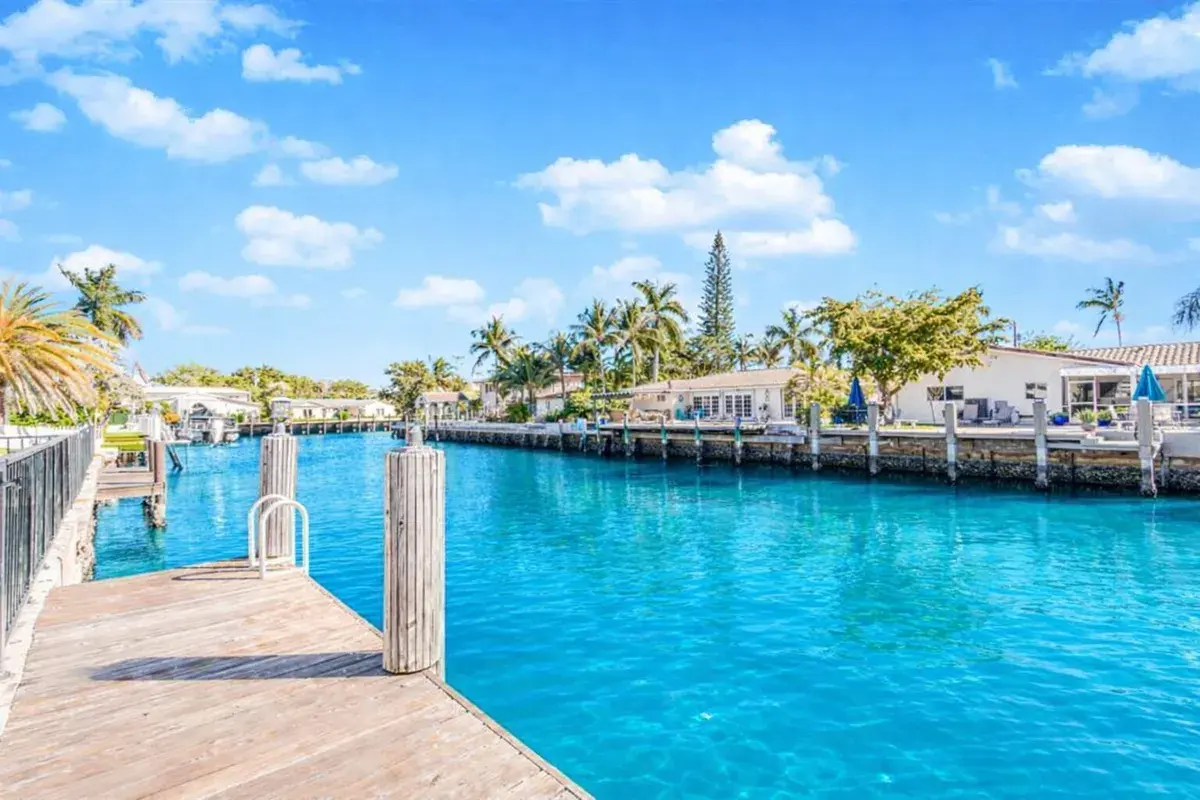 2810 NE 60th Street, Fort Lauderdale FL 33308