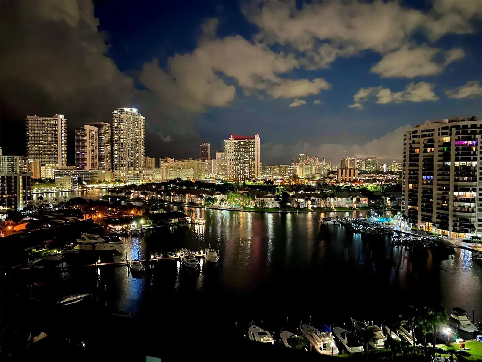 2500 Parkview Drive # 1501, Hallandale Beach FL 33009