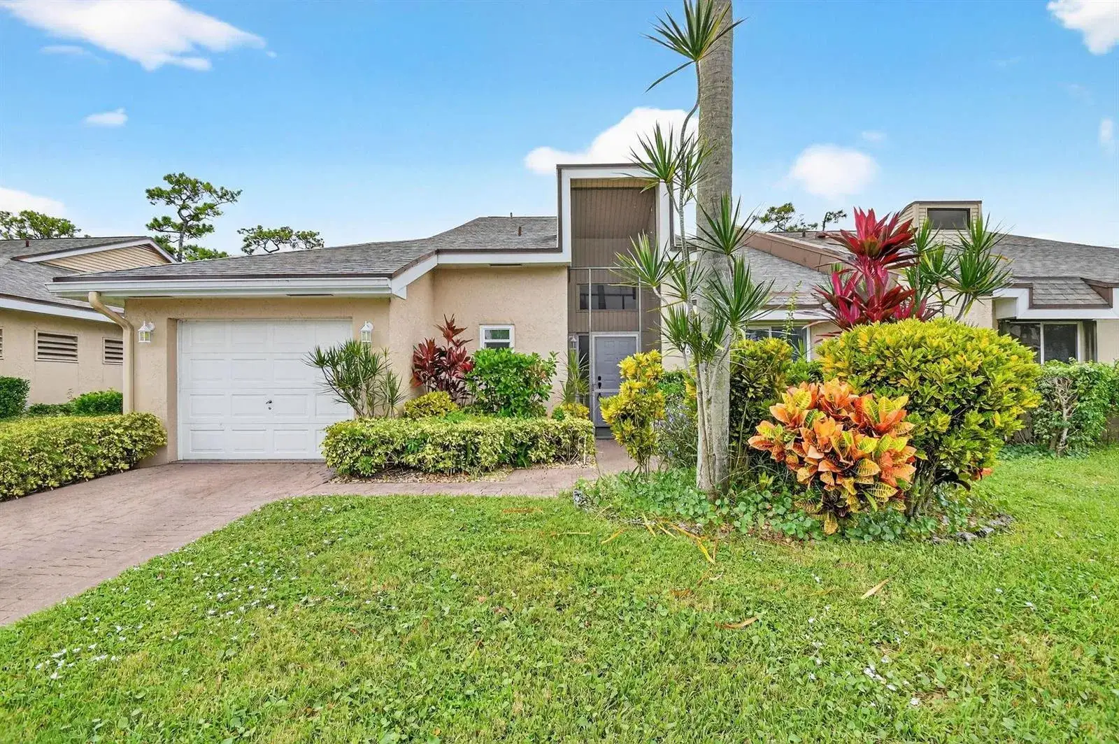6869 Fountains Circle # 6869, Lake Worth FL 33467