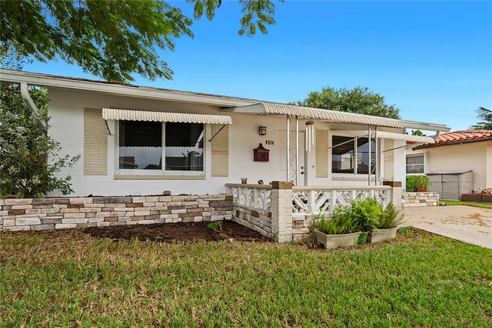 4514 NW 49th Drive, Tamarac FL 33319 photo 2