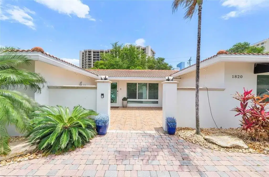 1820 Bel Air Avenue, Pompano Beach FL 33062 photo 3
