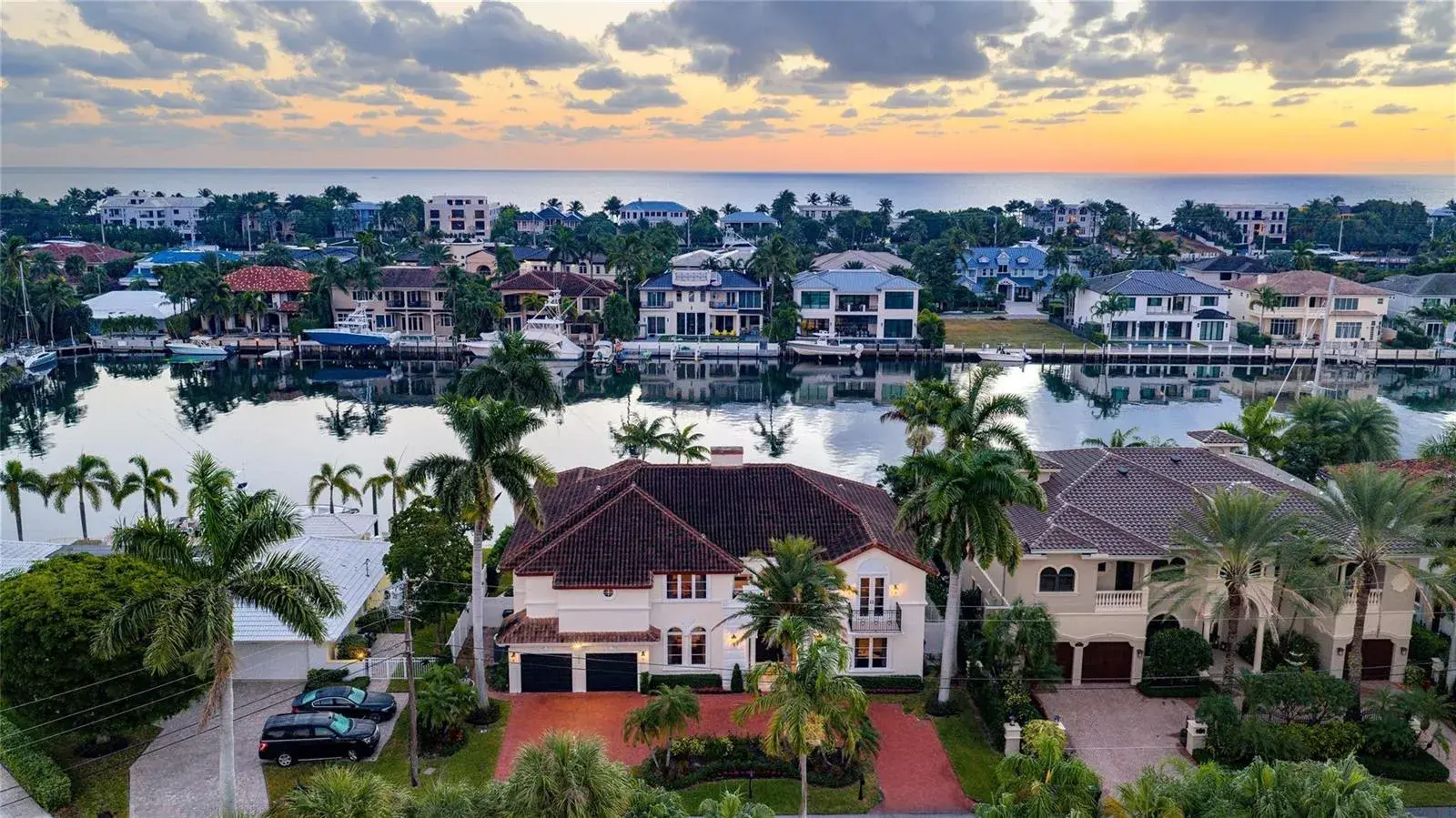 2833 NE 32nd Street, Lighthouse Point FL 33064
