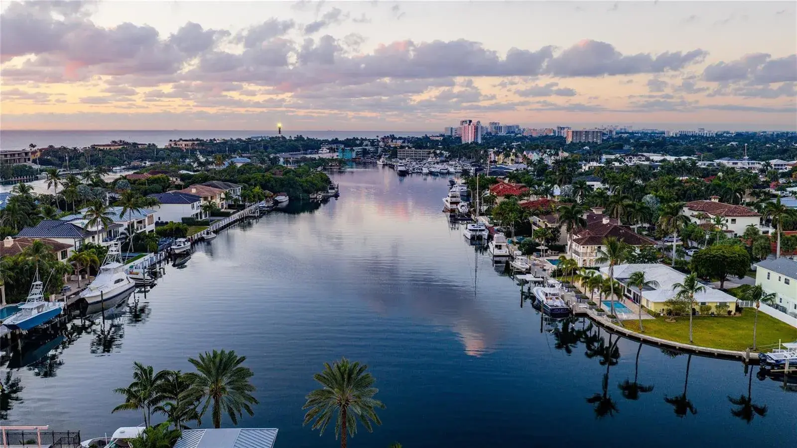 2833 NE 32nd Street, Lighthouse Point FL 33064