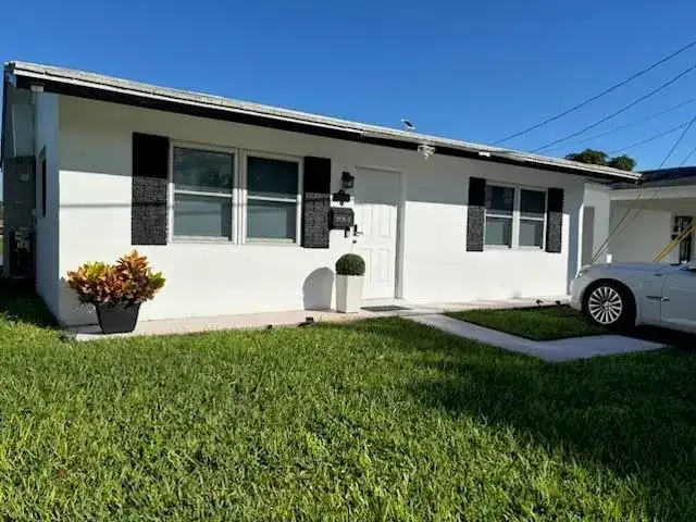 4804 NW 27th Terrace, Tamarac FL 33309 photo 4