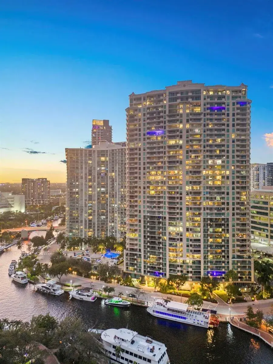 411 N New River Drive E # 1402, Fort Lauderdale FL 33301