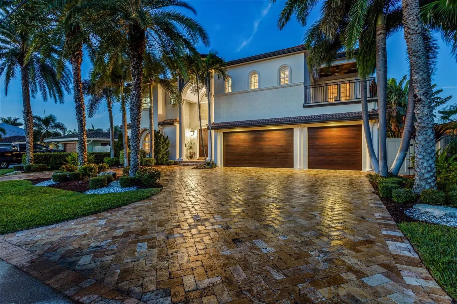 3489 NE 30th Avenue, Lighthouse Point FL 33064