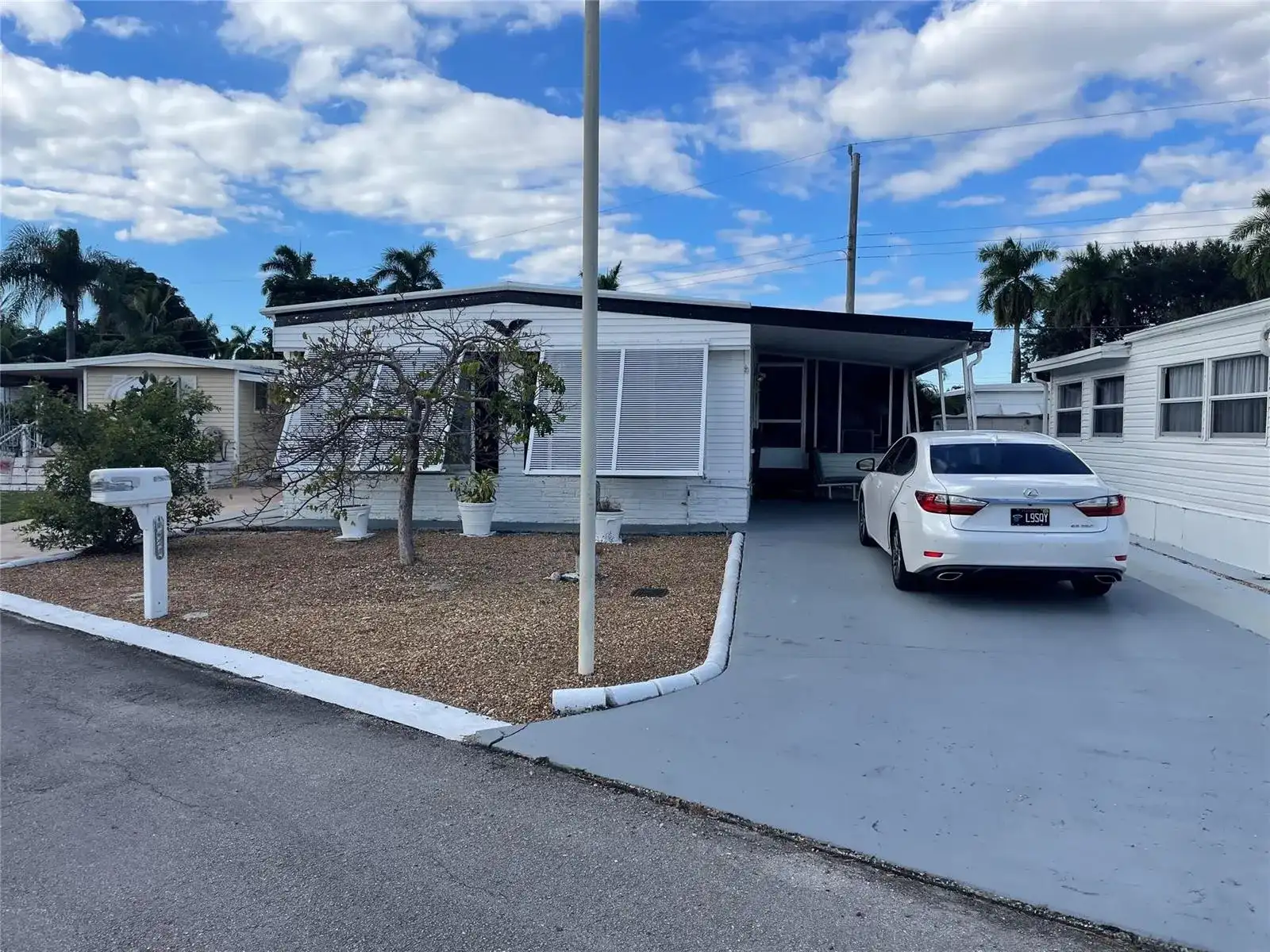 8621 SW 18th Court, Davie FL 33324