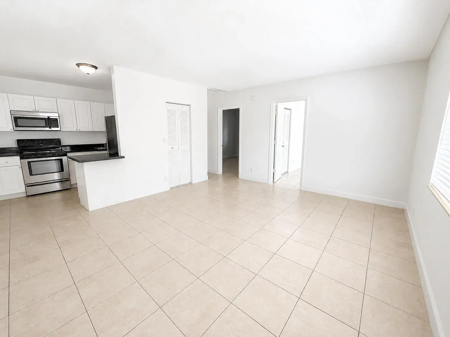 701 SW 14th Avenue # 8, Fort Lauderdale FL 33312