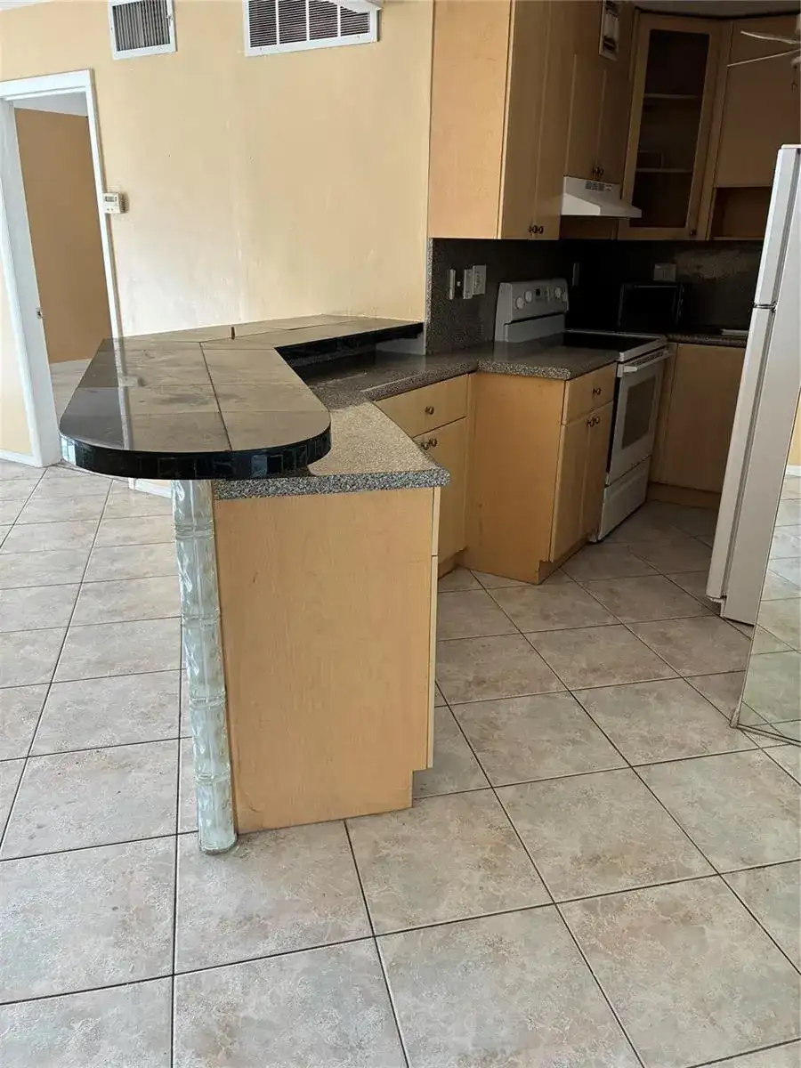 3040 NE 16th Avenue # A210, Oakland Park FL 33334 photo 3