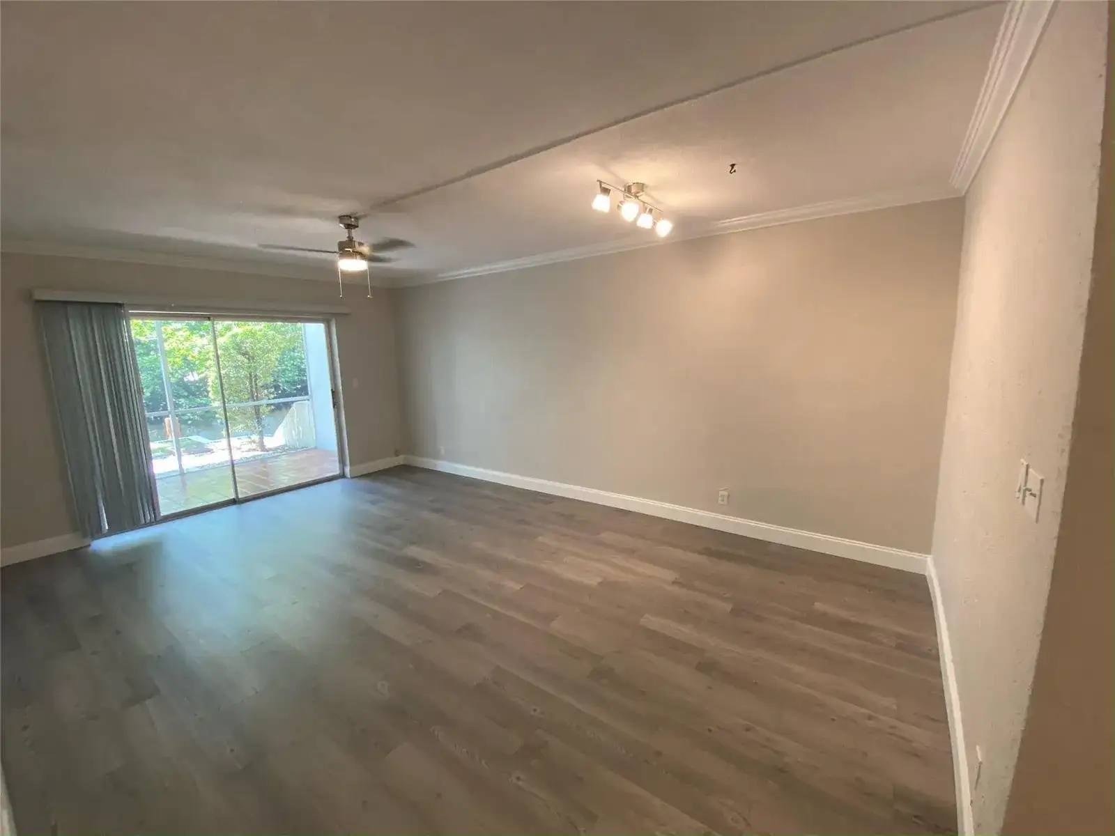 1400 NE 57th Street # 104, Fort Lauderdale FL 33334 photo 2