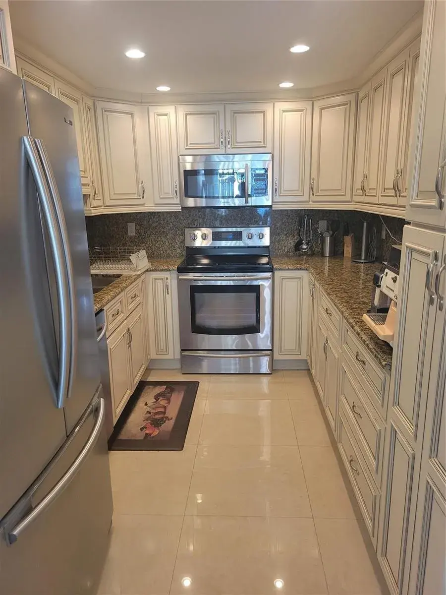 2401 S Ocean Drive # 1108, Hollywood FL 33019