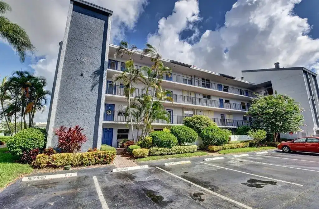 14747 Cumberland Drive # 206, Delray Beach FL 33446 photo 5