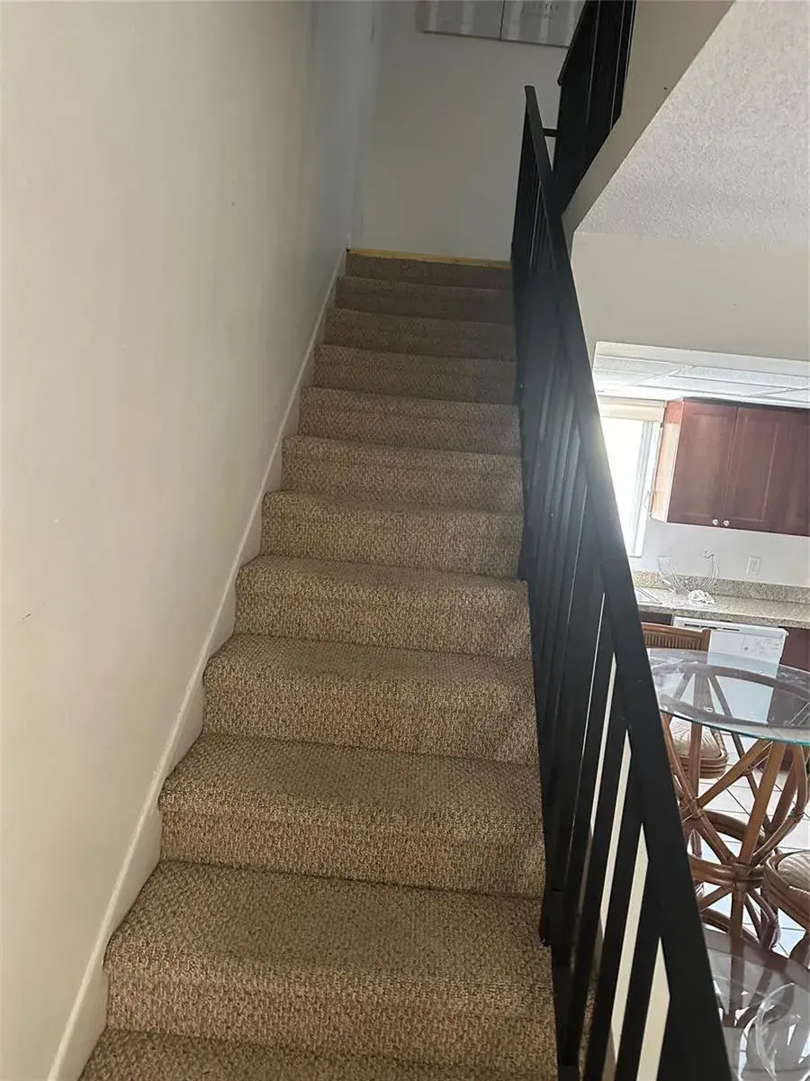 2210 SE 4th Avenue # 6, Fort Lauderdale FL 33316
