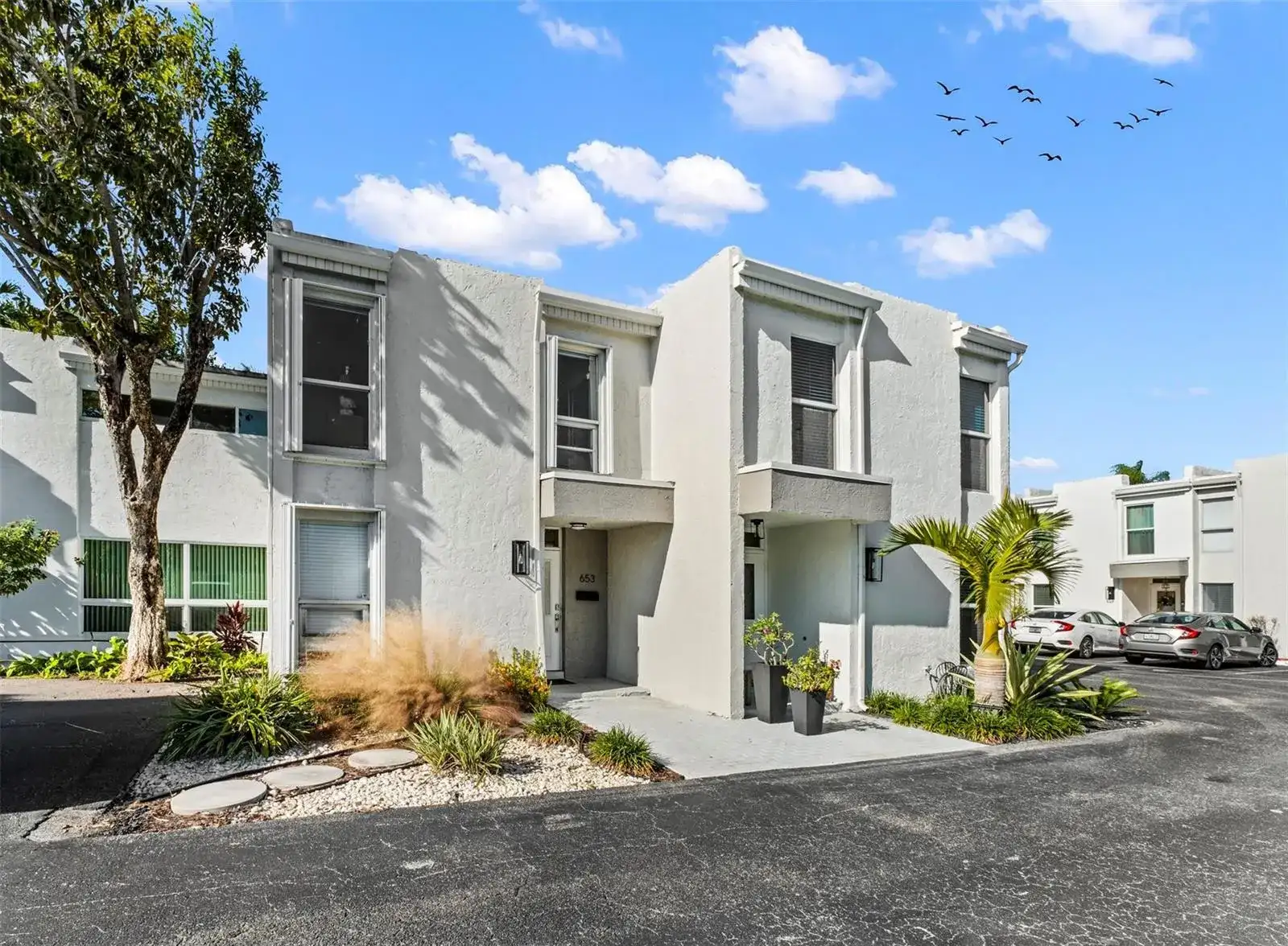 653 Cypress Lane # 21b, Wilton Manors FL 33305 photo 2