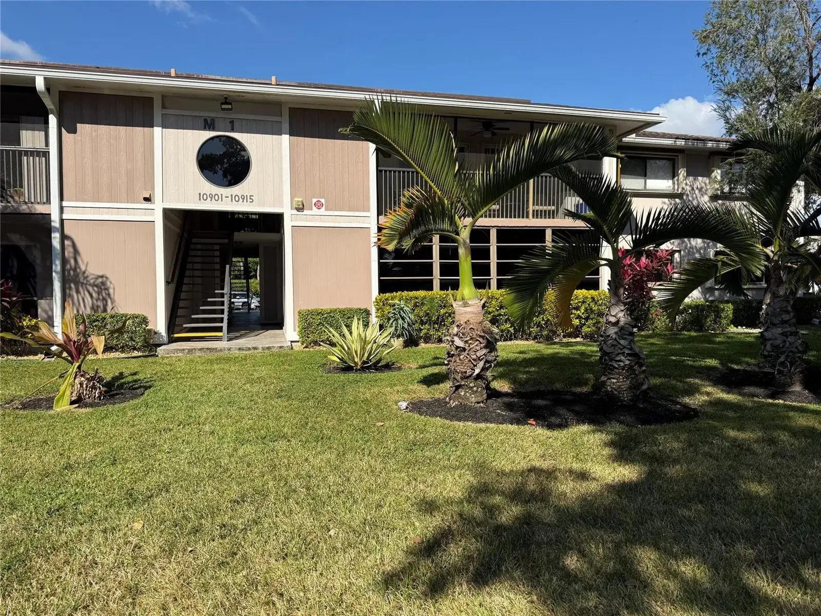 10905 W Clairmont Circle # 102, Tamarac FL 33321 photo 2