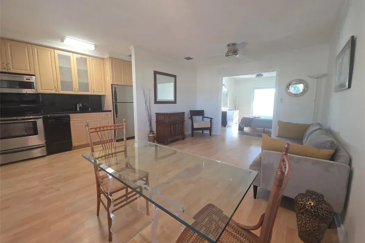 2131 NE 42nd Court # 208e, Lighthouse Point FL 33064