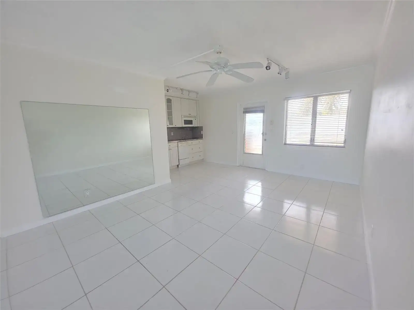 2131 NE 42nd Court # 209e, Lighthouse Point FL 33064 photo 4