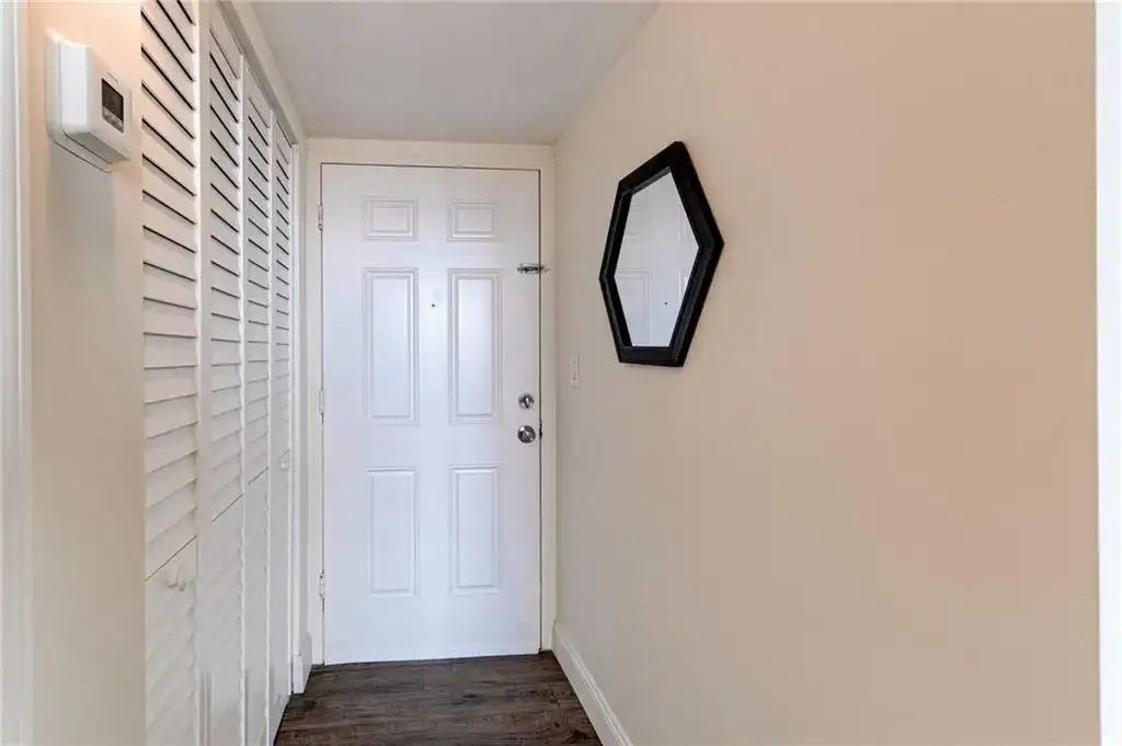 1301 NE Miami Gardens Drive # 1721w, Miami FL 33179 photo 4