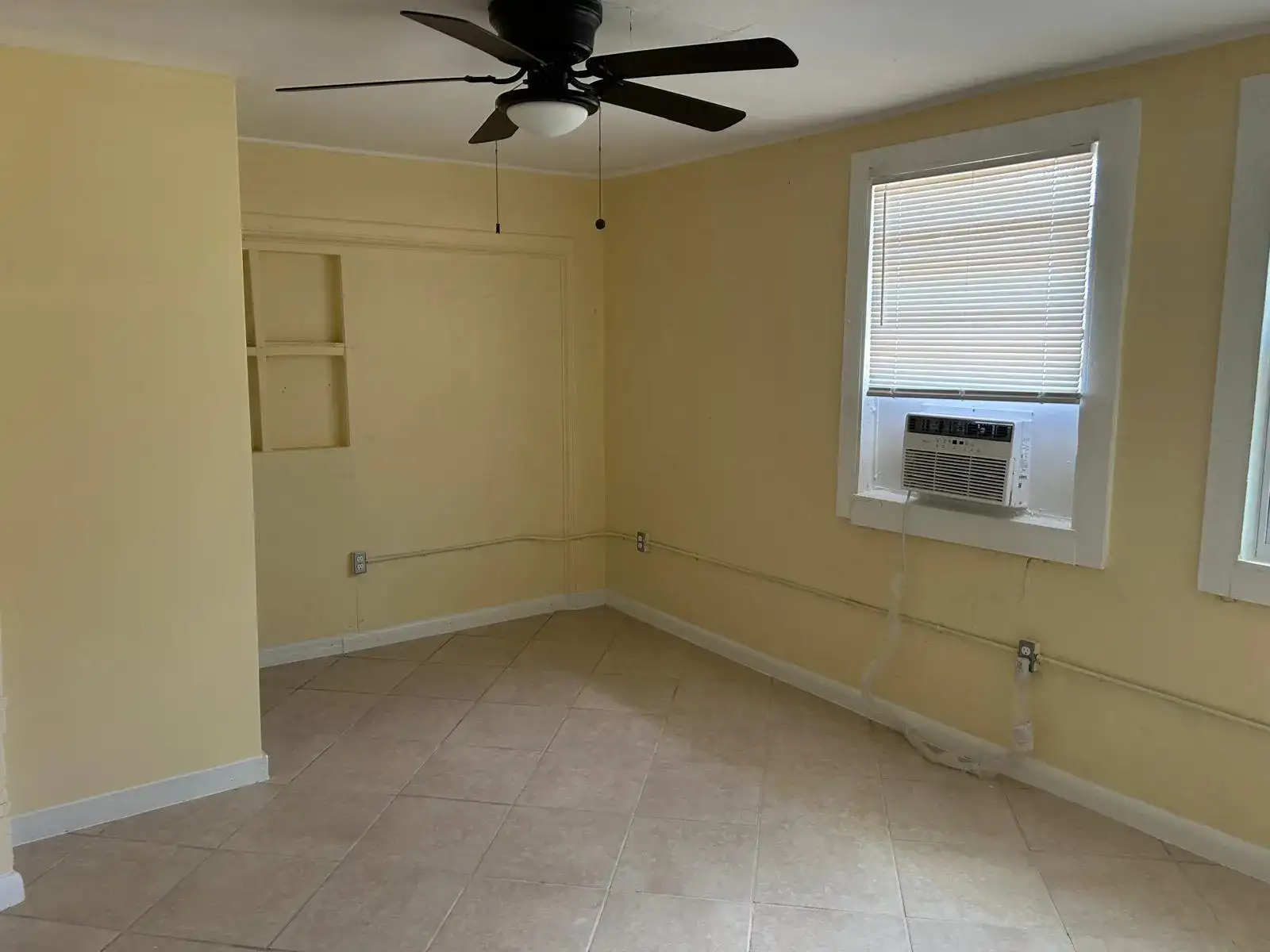 371 Banyan (REAR APT) Avenue, Pahokee FL 33476 photo 4