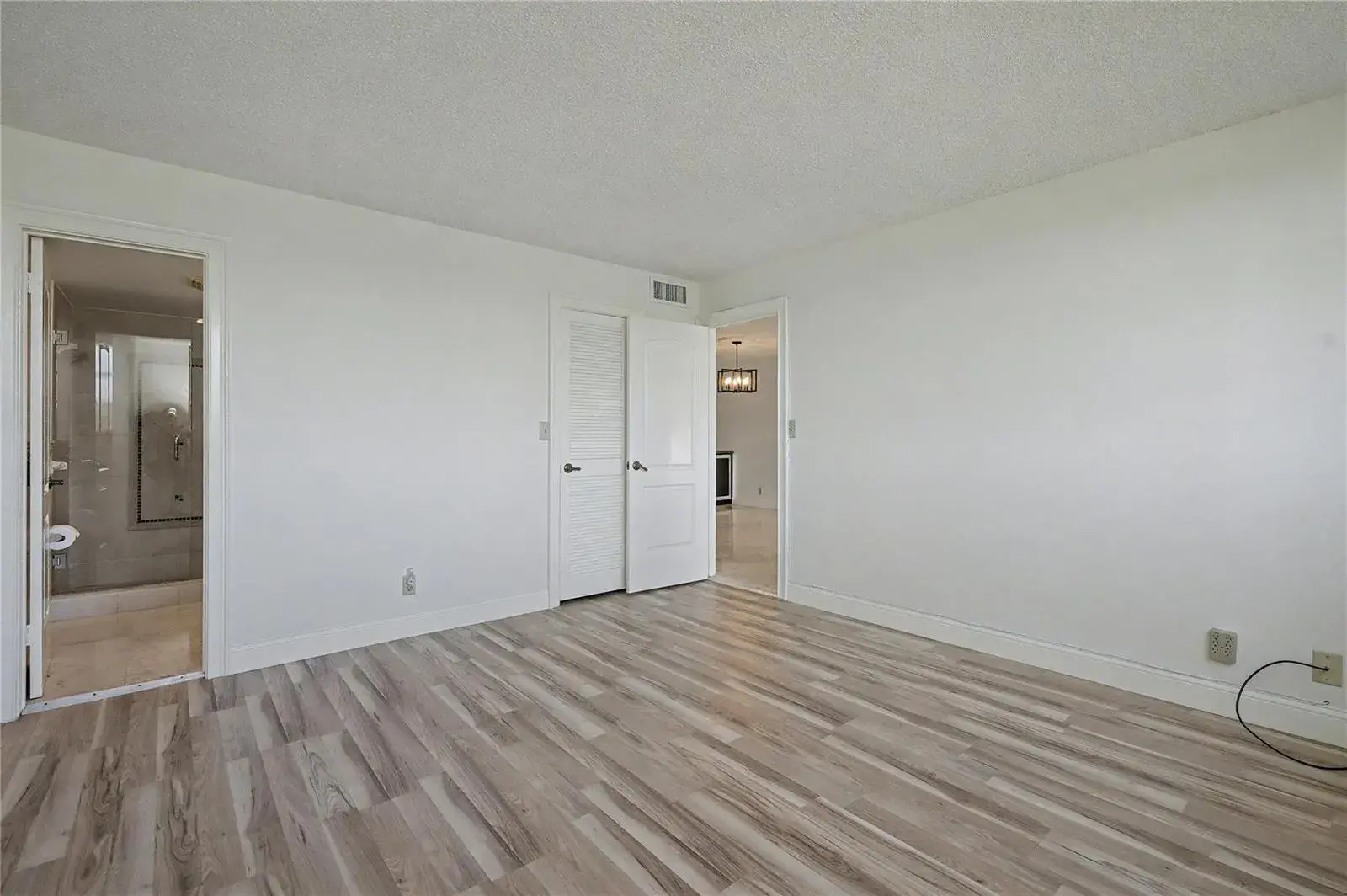 9320 S Hollybrook Lake Drive # 103, Pembroke Pines FL 33025