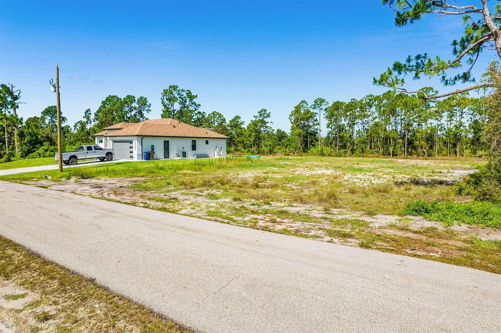 842 Genoa Avenue, Lehigh Acres FL 33974 photo 3