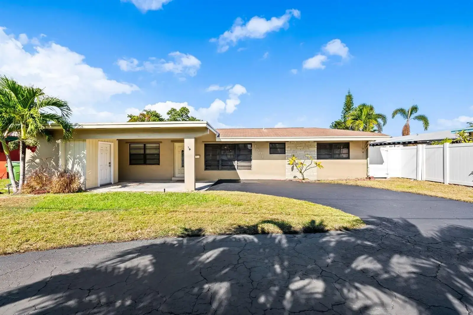1601 NE 63rd Street, Fort Lauderdale FL 33334 photo 2