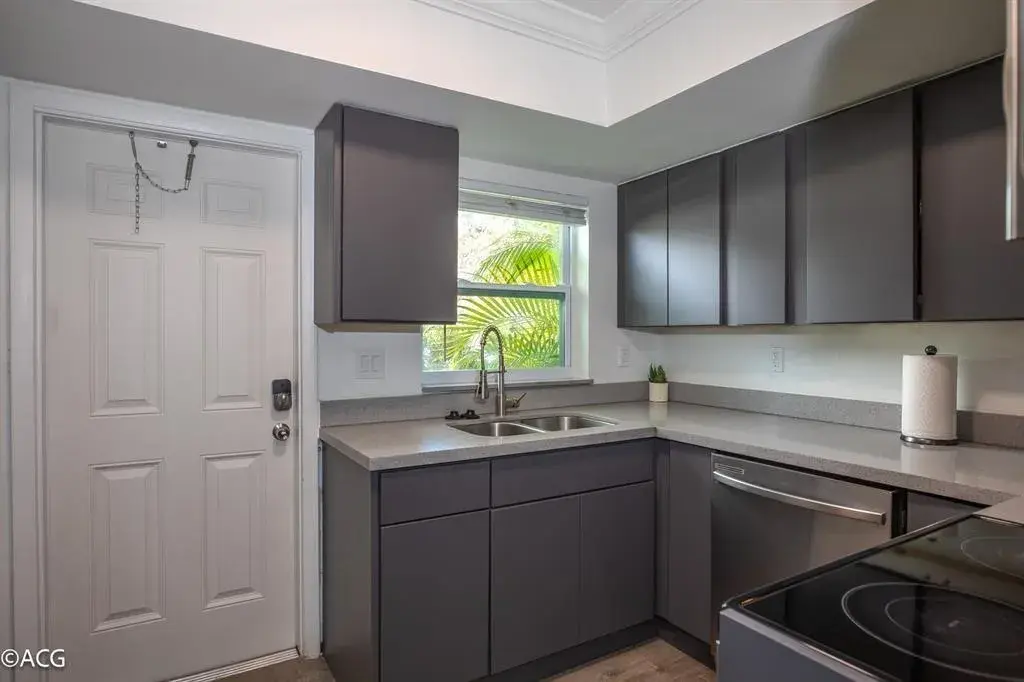 19 NE 16th Street, Fort Lauderdale FL 33304
