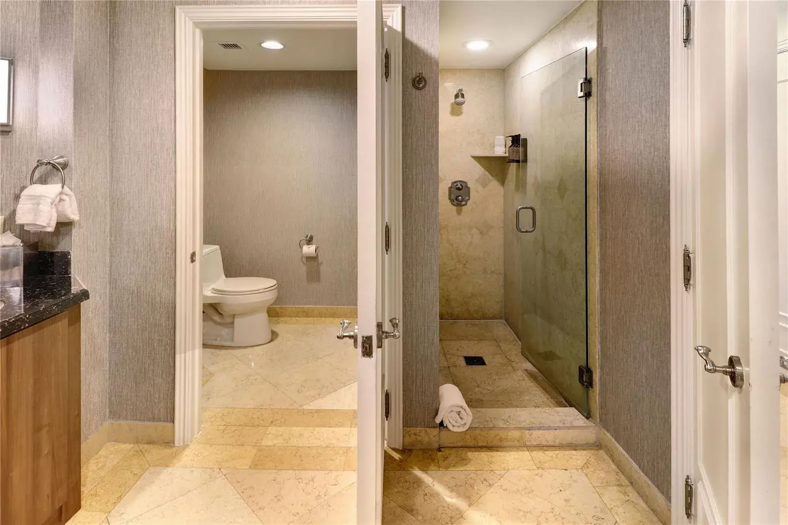 601 N Ft Lauderdale Bch Boulevard # 905, Fort Lauderdale FL 33304