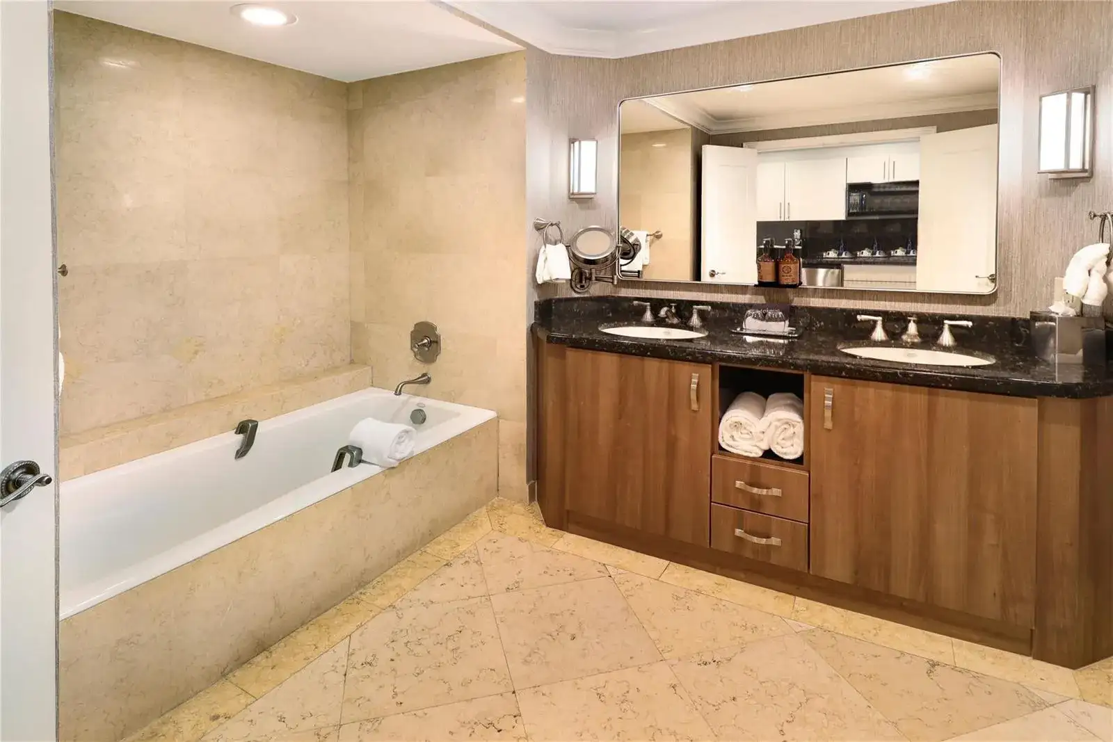 601 N Ft Lauderdale Bch Boulevard # 905, Fort Lauderdale FL 33304 photo 5
