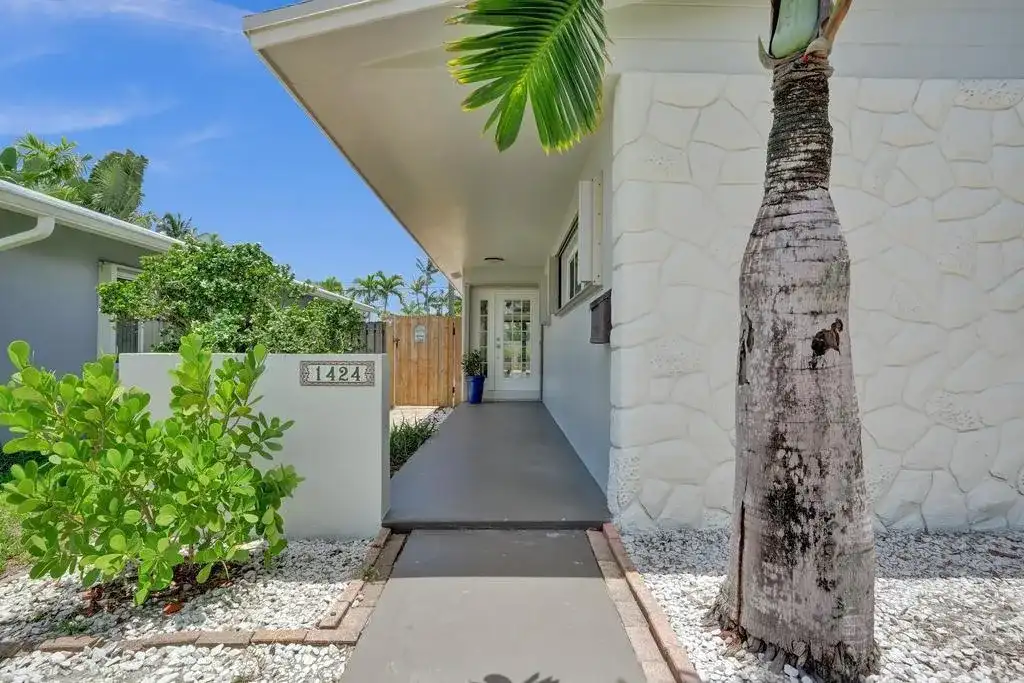 1424 Adams Street, Hollywood FL 33020
