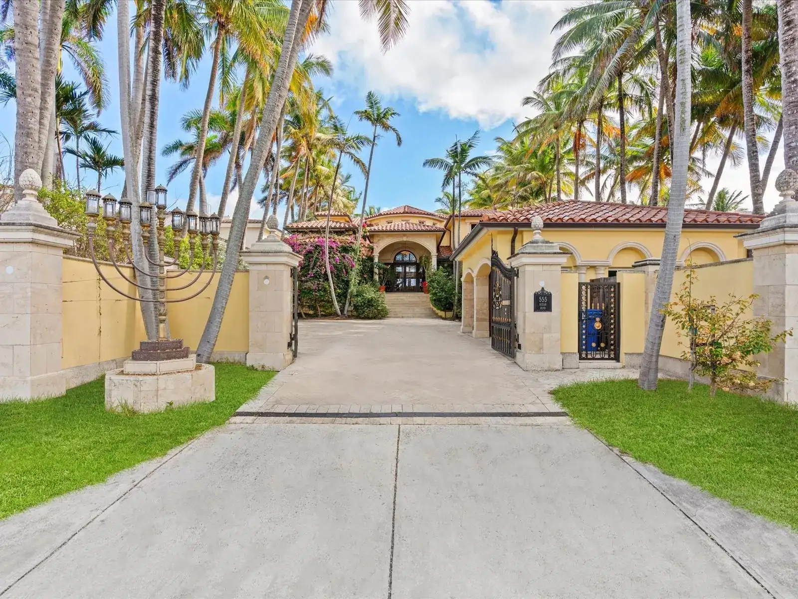 555 Ocean Boulevard, Golden Beach FL 33160 photo 2