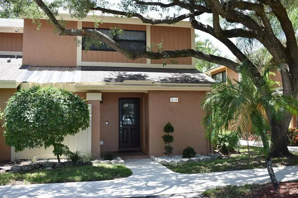 2139 NW 45th Avenue, Coconut Creek FL 33066