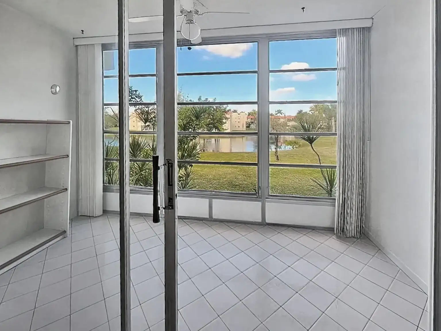 3051 Sunrise Lakes Drive # 203, Fort Lauderdale FL 33322