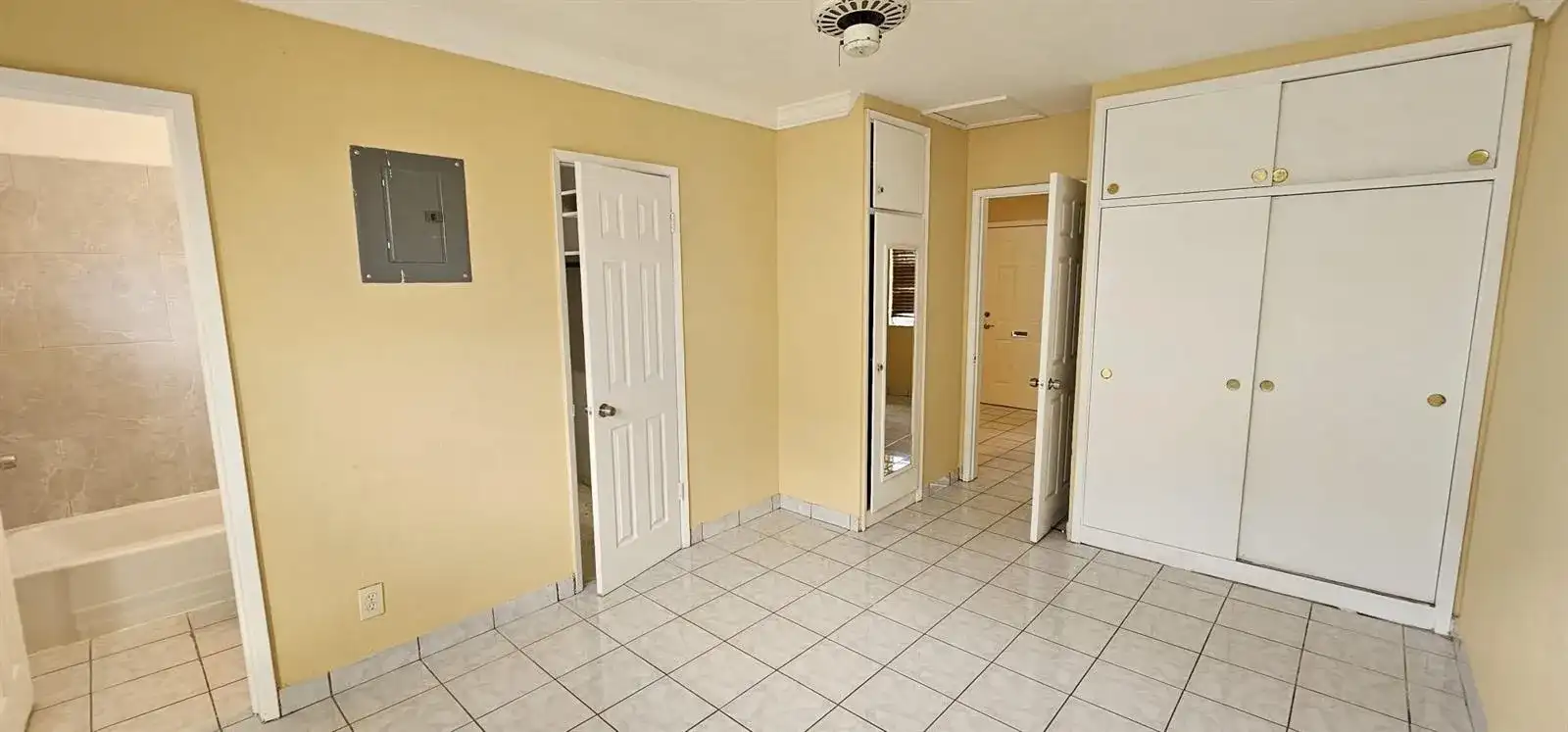 2211 Lincoln Street # 11, Hollywood FL 33020