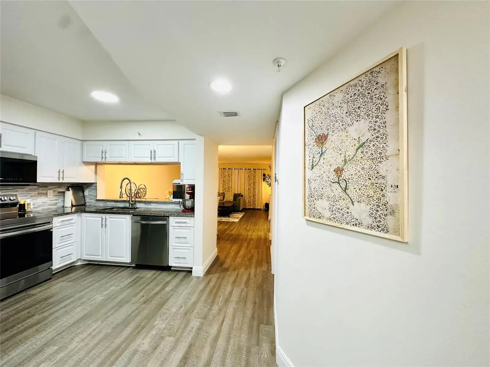 2200 S Cypress Bend Drive # 802, Pompano Beach FL 33069 photo 5