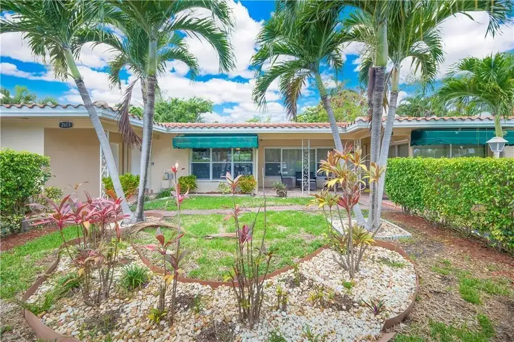 2613-2615 NE 33rd Avenue, Fort Lauderdale FL 33308 photo 2